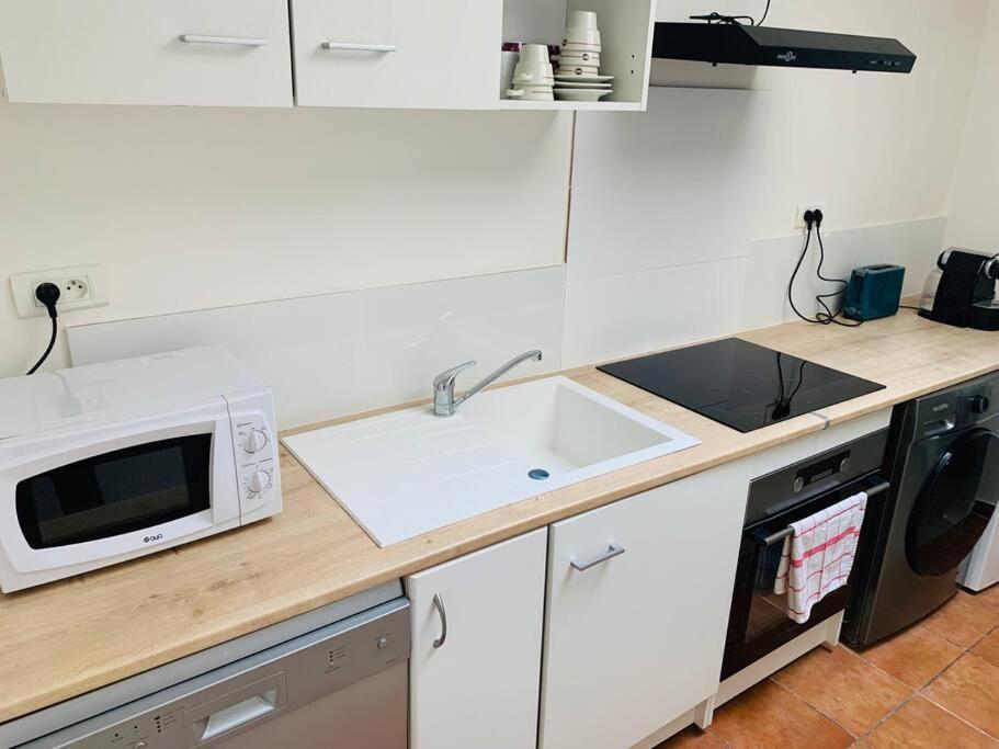 Appartement T3, Au Coeur De Montpellier, Wifi Et Climatisation Екстер'єр фото